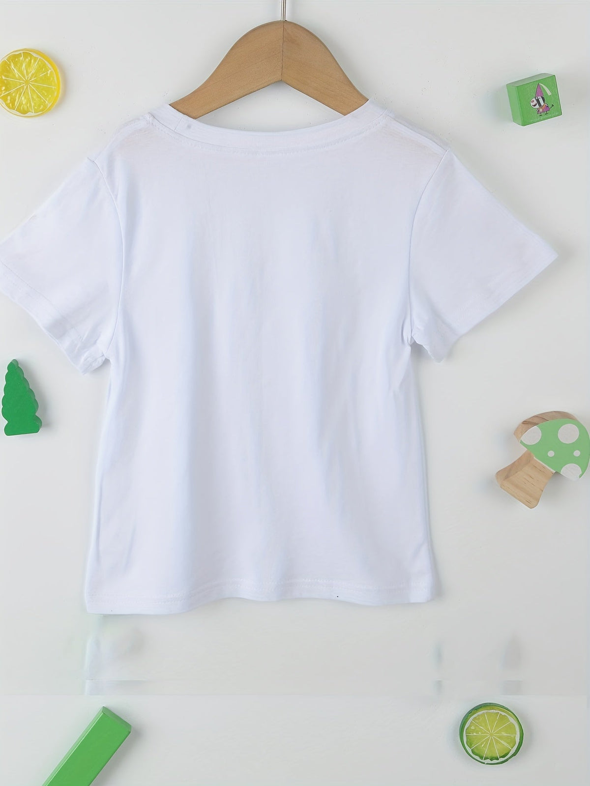Girls' God Says I Am Graphic T-Shirt with Colorful Nature Motifs and Short Sleeves for Casual Everyday Wear