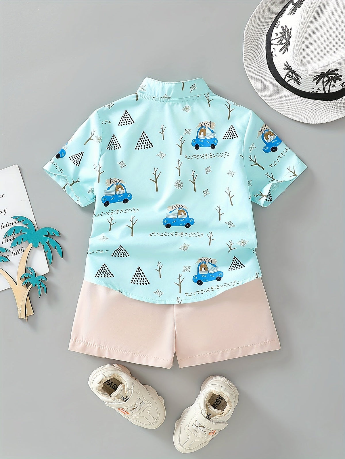 Boys' Car Print Shirt and Shorts Set with a Button Front and Elastic Waist for Summer Days and Beach Trips