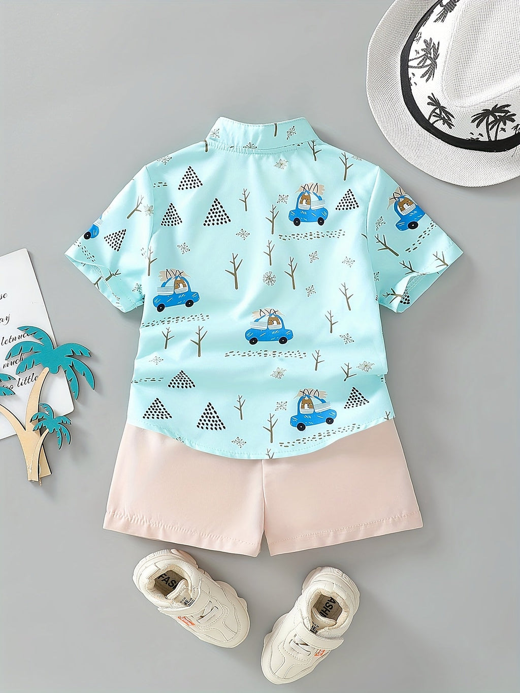 Boys' Car Print Shirt and Shorts Set with a Button Front and Elastic Waist for Summer Days and Beach Trips
