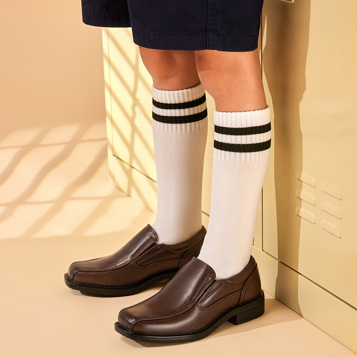 Boys' Dress Loafers with Center-Seam Toes and Elastic Side Panels for Weddings and Formal Outfits