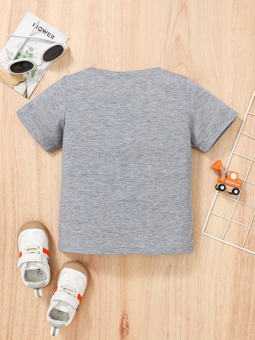 Girls' Cotton Graphic T-Shirt with My Mom Always Wonders Lettering and Short Sleeves for Everyday Play